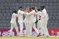 زیمبابوه روز افتتاحیه مقابل بنگلادش تسلط دارد زیمبابوه روز افتتاحیه مقابل بنگلادش تسلط دارد